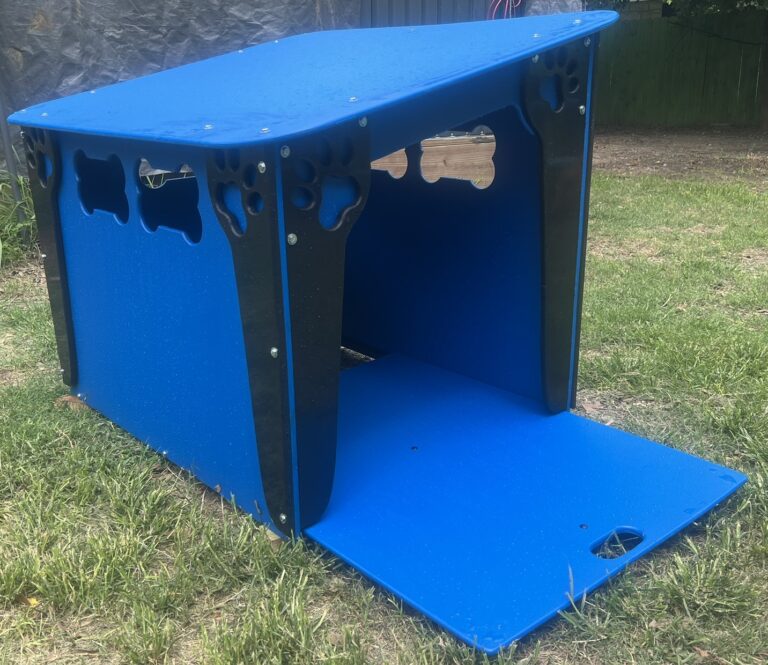 Premium Housing – Dog House Options for Professional Facilities and Homeyards